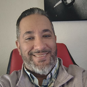 headshot-stephen-quotes-team.jpg Stephen Pina Licensed Commercial Lines Insurance Agent in Minnesota